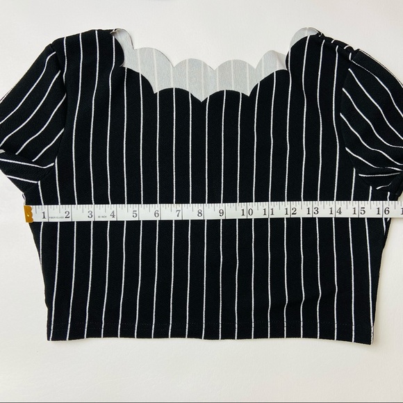 NEW 2 Piece Set Top and Shorts - Picture 7 of 8